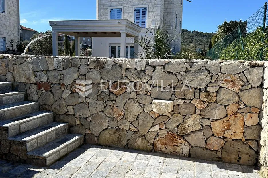 otok pašman, dobropoljana, klasična kamena vila u prvom redu do mora - slika 11