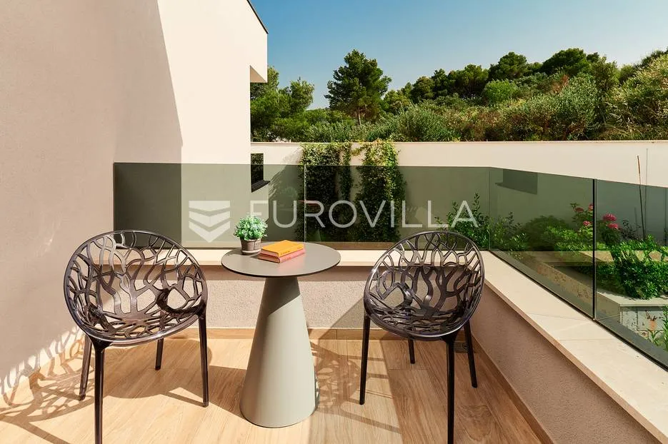 trogir - marina, luksuzna vila s bazenom i wellnessom - slika 36