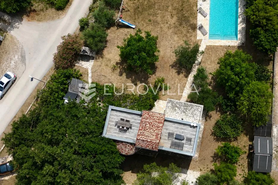 medulin, kuća s bazenom, dvije krovne terase i panoramskim pogledom na more - slika 24