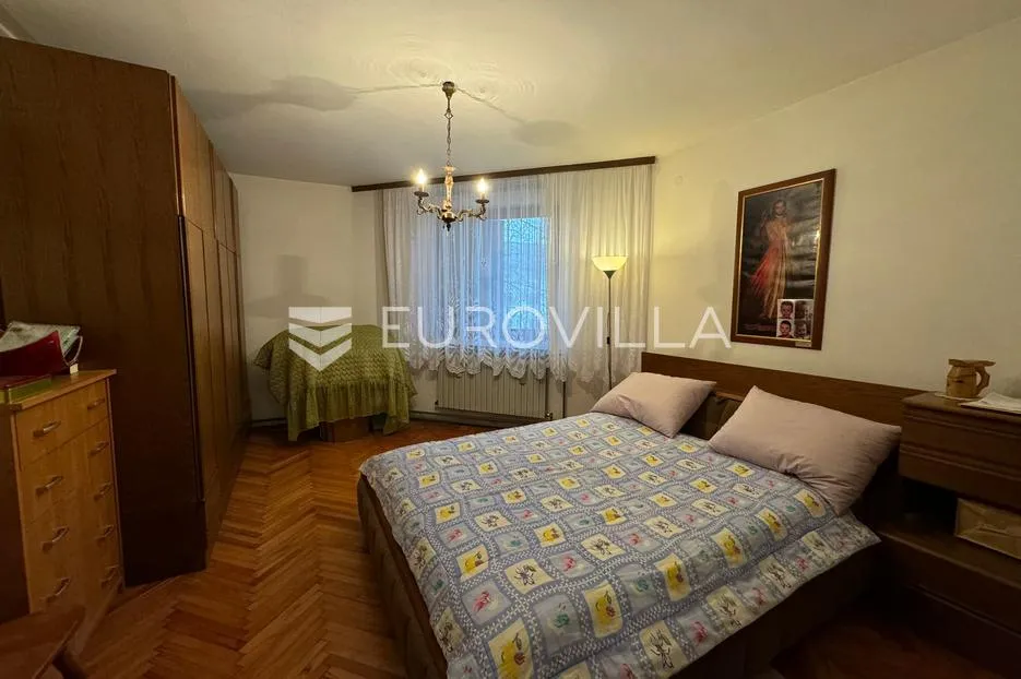 vrpolje, kvalitetna višenamjenska zgrada od 800 m² - slika 35