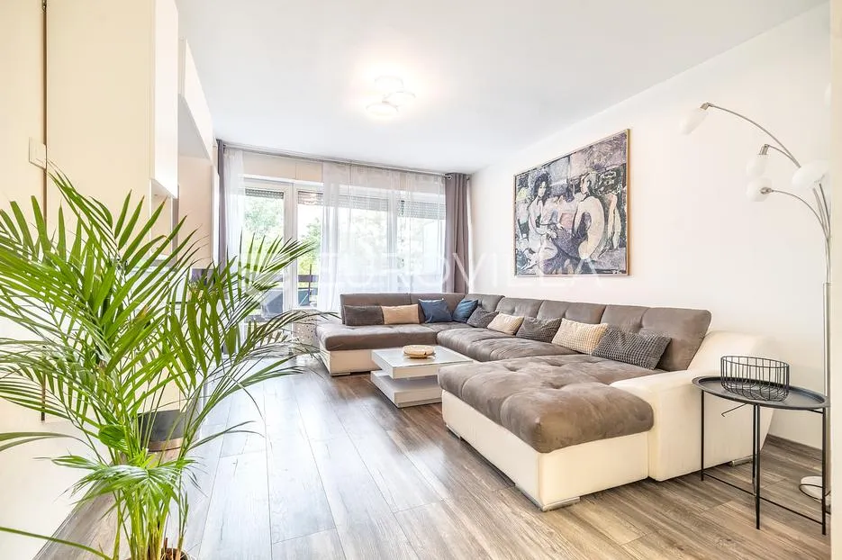 zagreb, dugave prekrasan četverosoban stan 92 m2 - slika 2