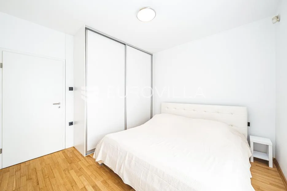 zagreb, laščinska cesta, prekrasno uređen četverosoban stan, prvi najam, 143 m² - slika 9