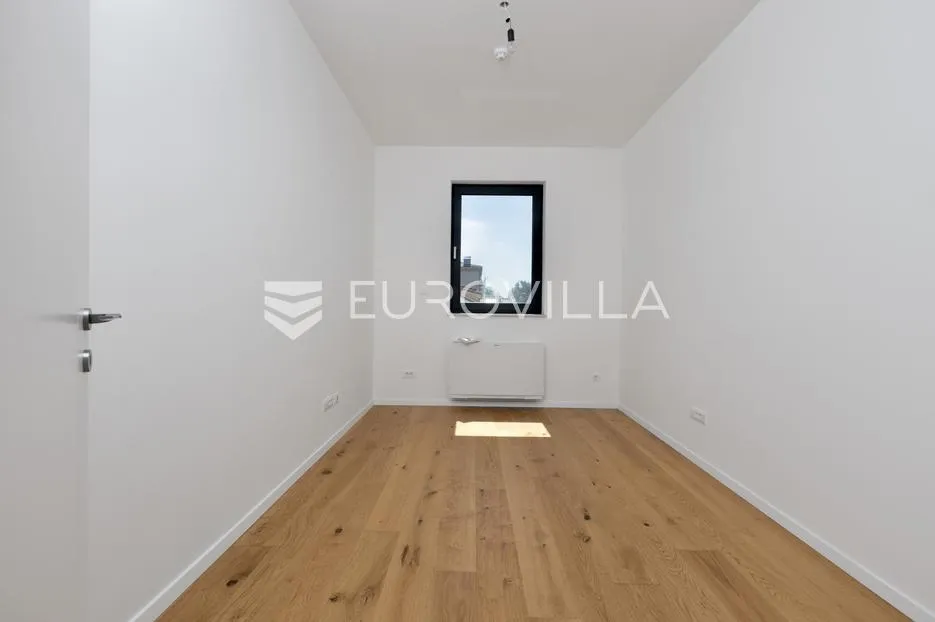 rijeka, pećine, novogradnja, luksuzan četverosoban stan 163,72 m² prvi red do mora - slika 11