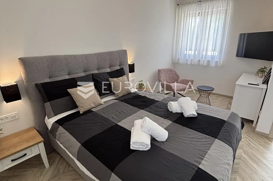 marčana, mutvoran, šarmantna moderna vila s bazenom i vrtom - slika 32