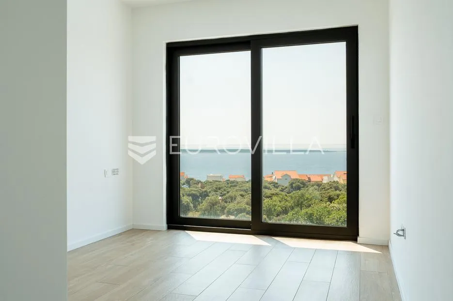 pag, mandre, luksuzno moderna vila 2, u nizu s bazenom i pogledom na more 130 m² - slika 44