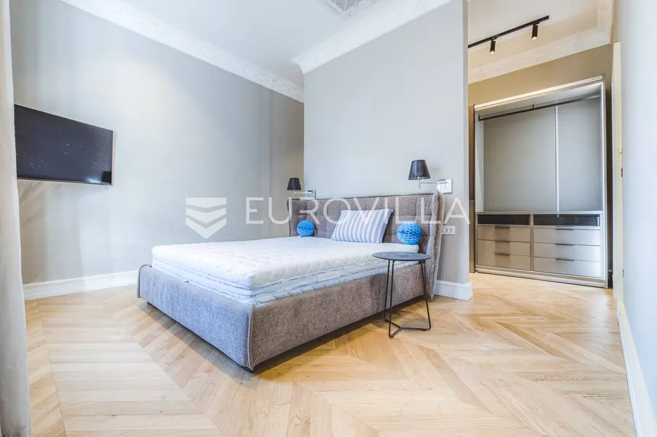 zagreb, zrinjevac luksuzan namješten četverosoban stan 170 m² - slika 16