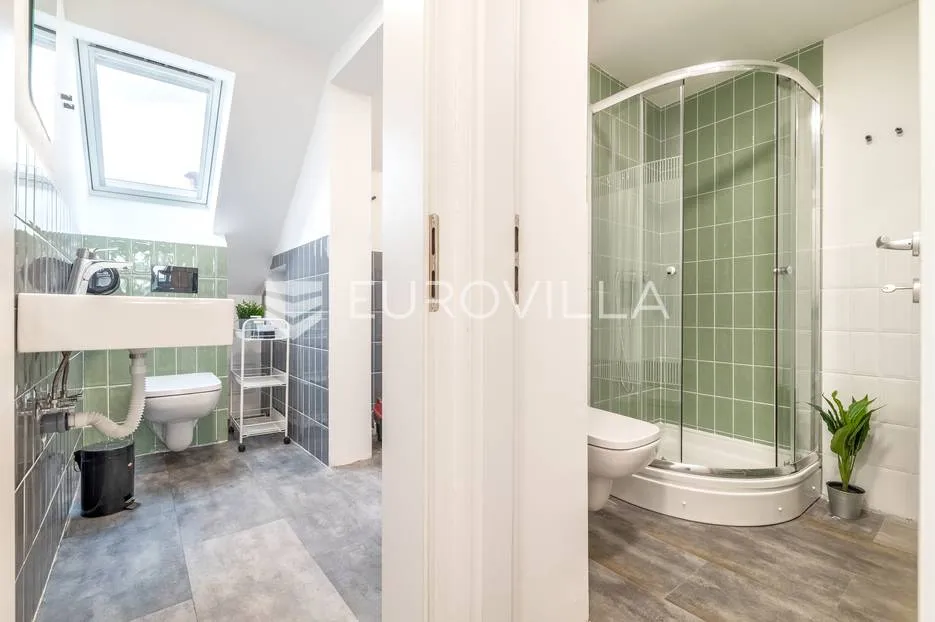 zagreb, maksimirska višesoban stan 200 m2 - slika 8