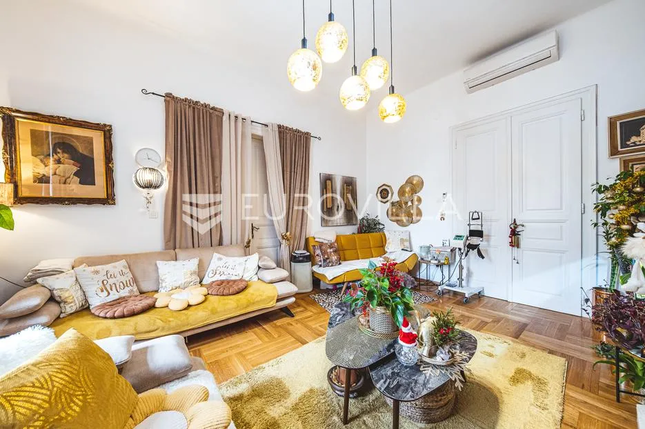 zagreb, trg dr. franje tuđmana, prekrasan četverosoban stan 95 m² - slika 4