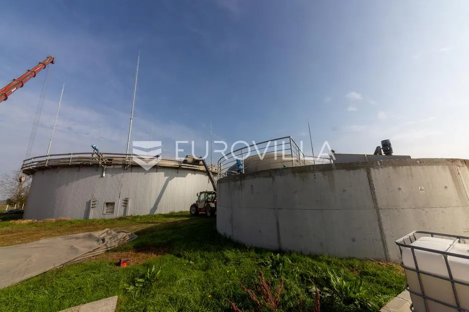 slavonija, postrojenje elektrana na bioplin upravna zgrada 34915 m² - slika 10