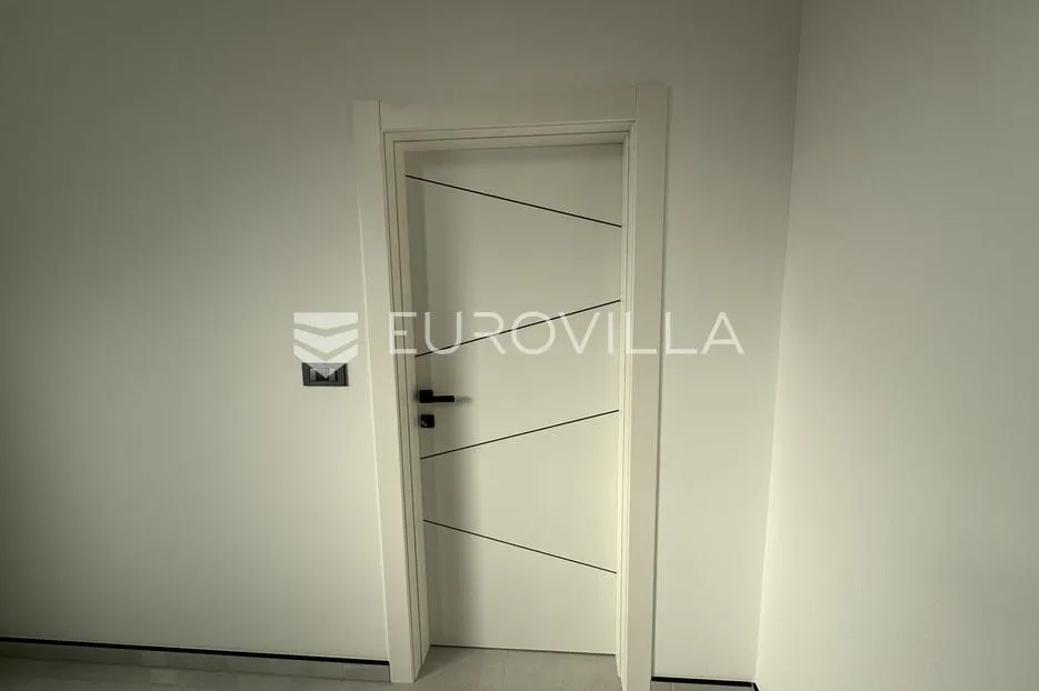 slavonski brod, naselje matije ivanića, kuća 190 m² - slika 15