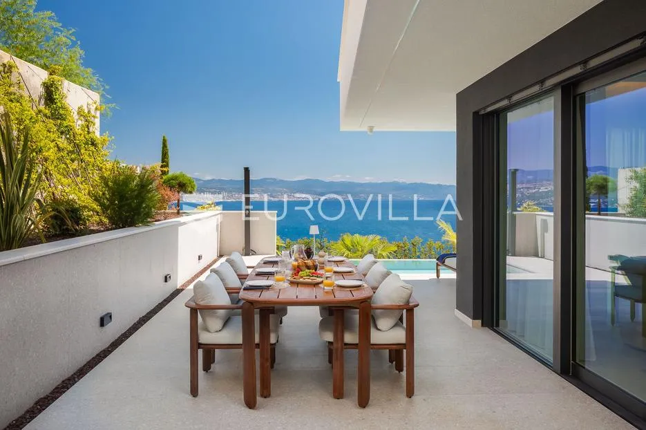 opatija, luksuzan četverosoban stan s privatnim bazenom 220,92 m² - slika 6