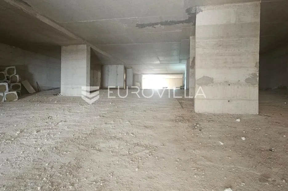 trogir, seget donji stan 87,6 m² s pogledom na more, novogradnja s garažom i liftom - slika 5