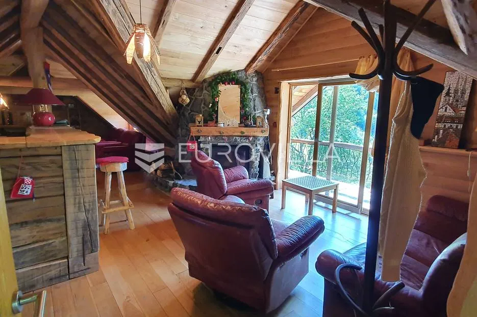 samobor, prekrasna obiteljska vikendica 152 m² na zemljištu 1.565 m² - slika 15