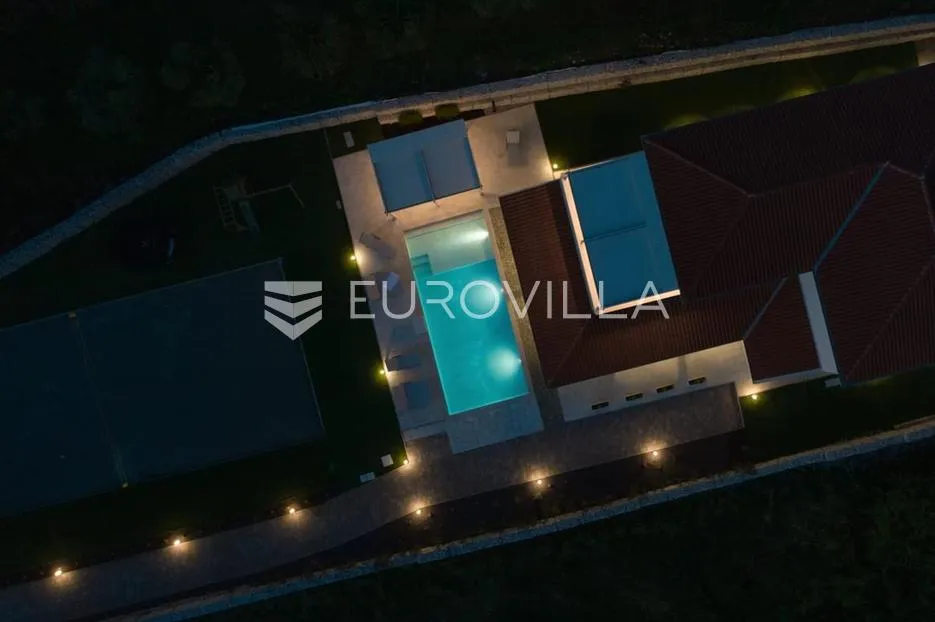 barban, jedinstvena samostojeća pasivna kuća 320 m2 na velikoj okućnici - slika 12