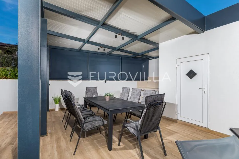 istra, fažana elegantna samostojeća vila s pogledom na brijune - slika 22