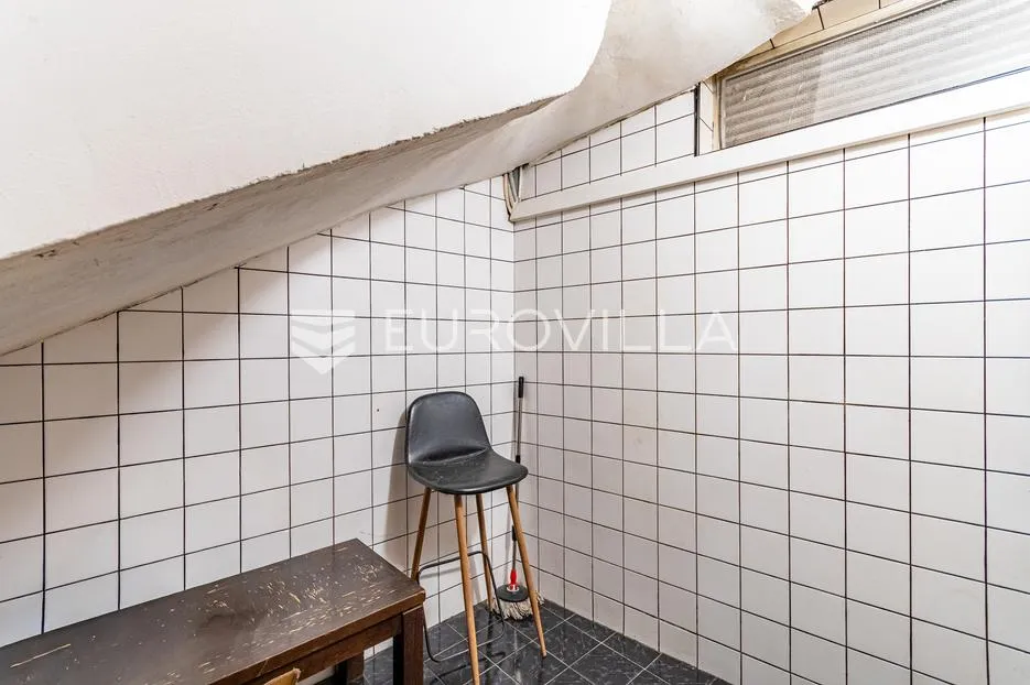 varaždin, centar, poslovni prostor površine 145 m² s terasom - slika 9