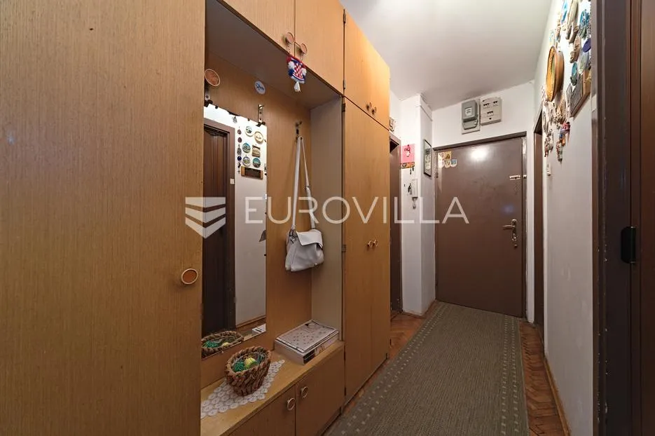 osijek, gornji grad, prodaje se trosoban stan površine 71 m² - slika 9