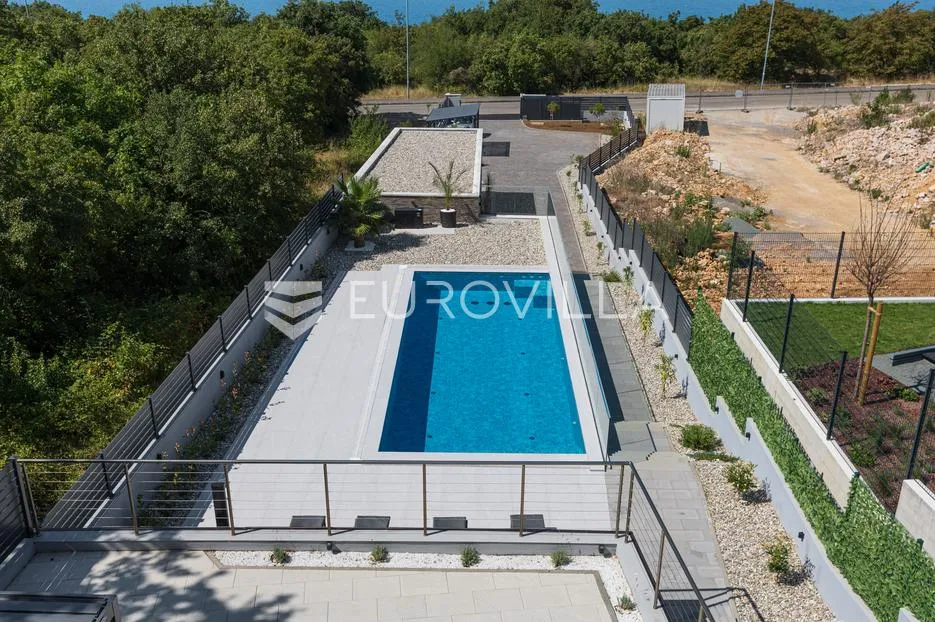 rijeka, kostrena, paveki villa s 2 stana, pomoćnim objektom i bazenom 279 m² - slika 5
