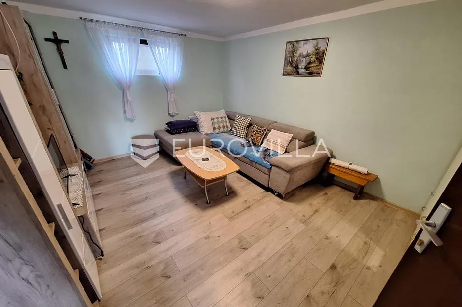 slunj, taborište, kuća 440 m², 3 stana, gospodarska zgrada, mirna lokacija - slika 3