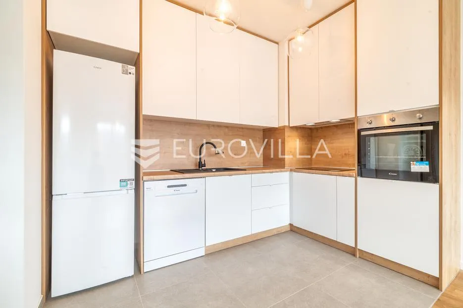 zaprešić, prekrasan trosoban stan 61 m², parking, namješten - slika 2