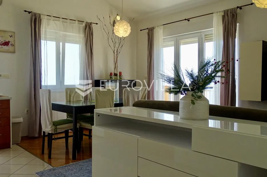 kastav, brestovice, trosoban stan od 120 m² sa zadivljujućim pogledom na more - slika 20