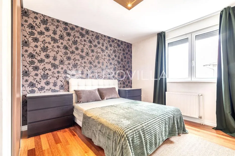 zagreb, pantovčak, lijep trosoban stan s balkonom 99 m² - slika 4