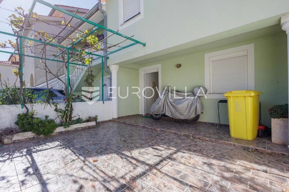 istra, medulin, kuća s dva stana, 100 m od mora - slika 23