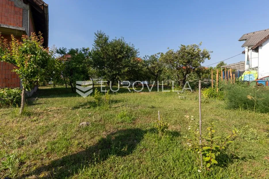 slavonski brod, visoka prizemnica mali pariz - slika 19