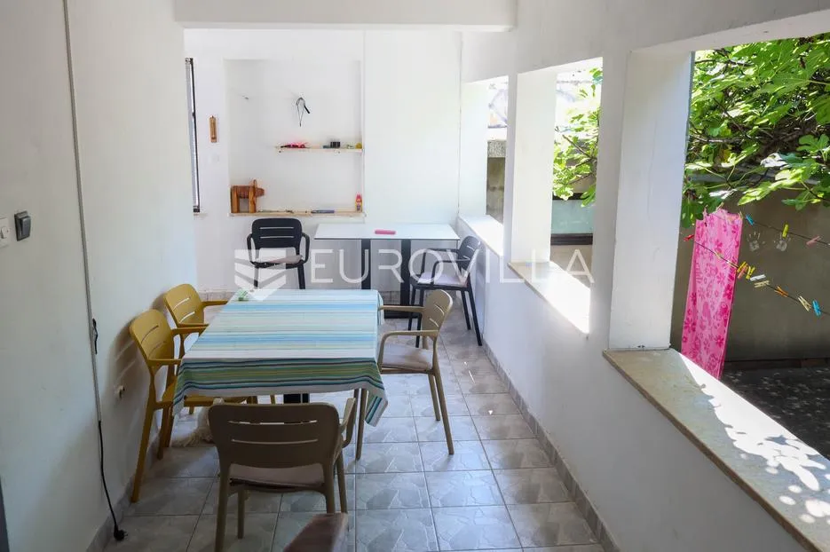 zadar, ražanac, kuća za renovaciju s pogledom na more i velebit - slika 11