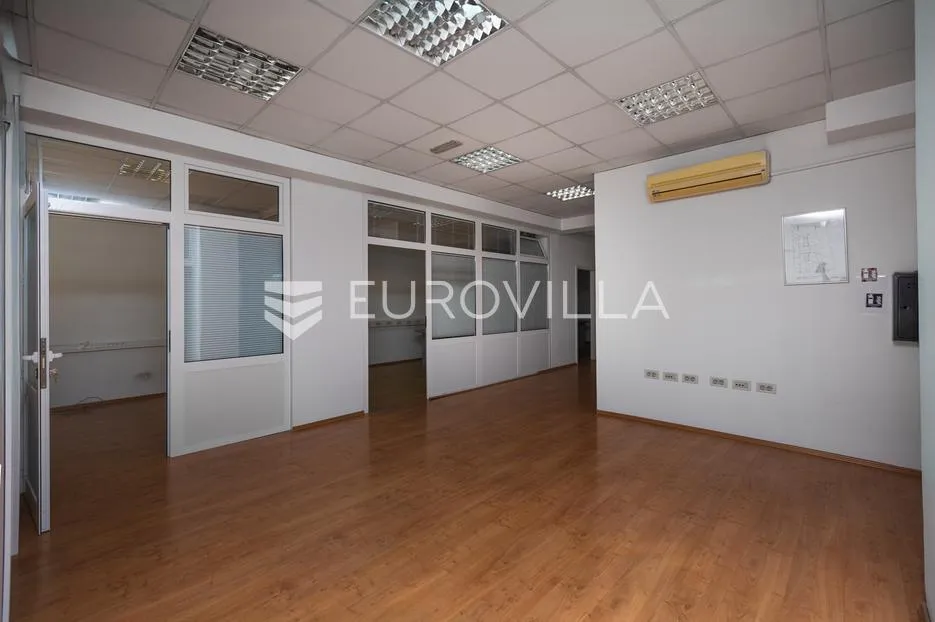 rijeka, centar, poslovni prostora 516 m², 1. kat, lift - slika 9