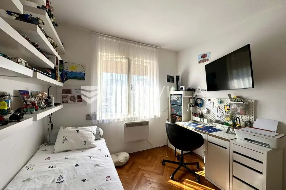 pula, šijana, četverosoban stan s dvije terase na odličnoj lokaciji - slika 13