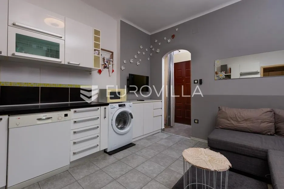 rijeka, škurinje, uredan dvosoban stan 31 m², odlična prilika za investiciju ili studente - slika 4