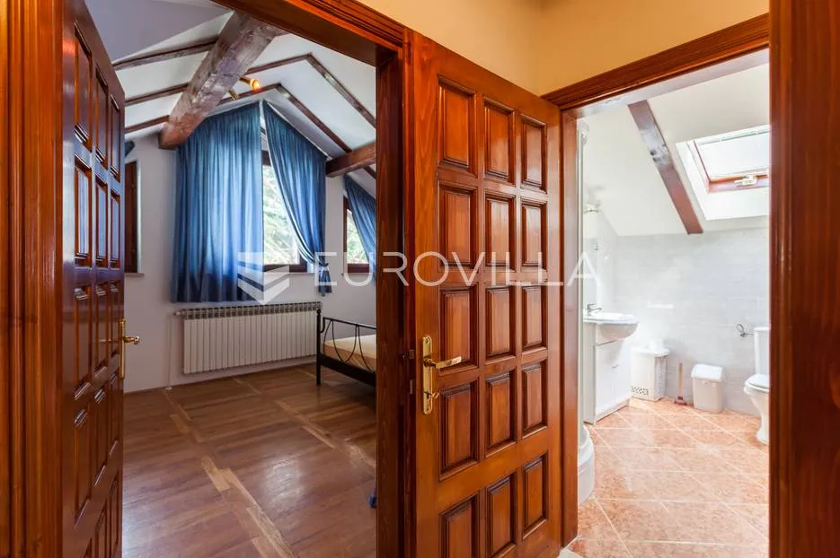 zagreb mikulići samostojeća kuća 300 m² na parceli 520 m² - slika 7
