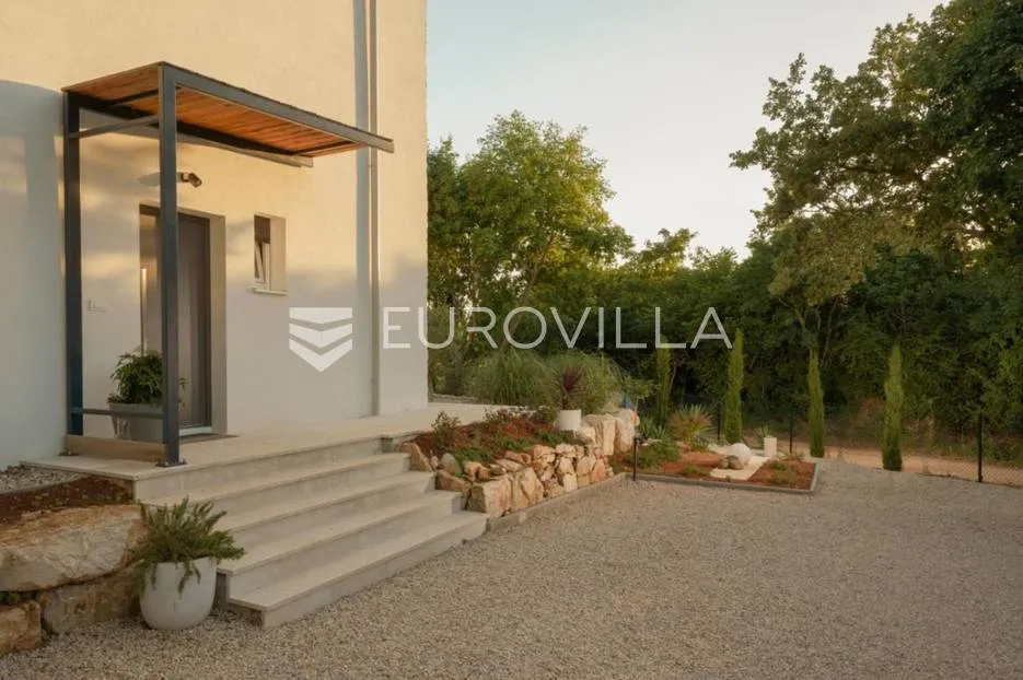 istra, žminj, prekrasna vila od 160 m2, na velikoj okućnici od 1100 m2 - slika 21