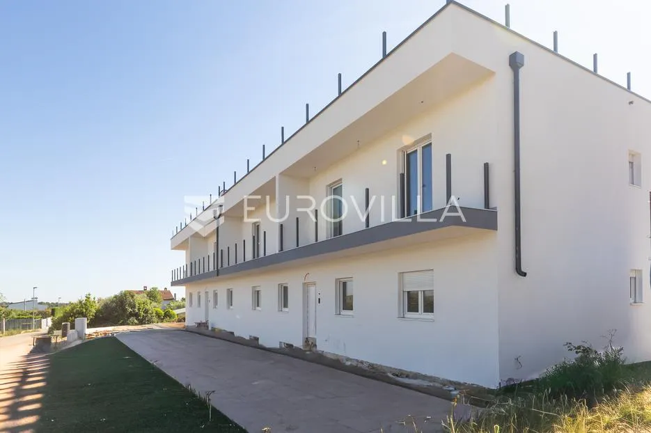 Istra, Zambratija, Moderan dvosoban stan na pješačkoj udaljenosti od plaže - Zambratija, Umag