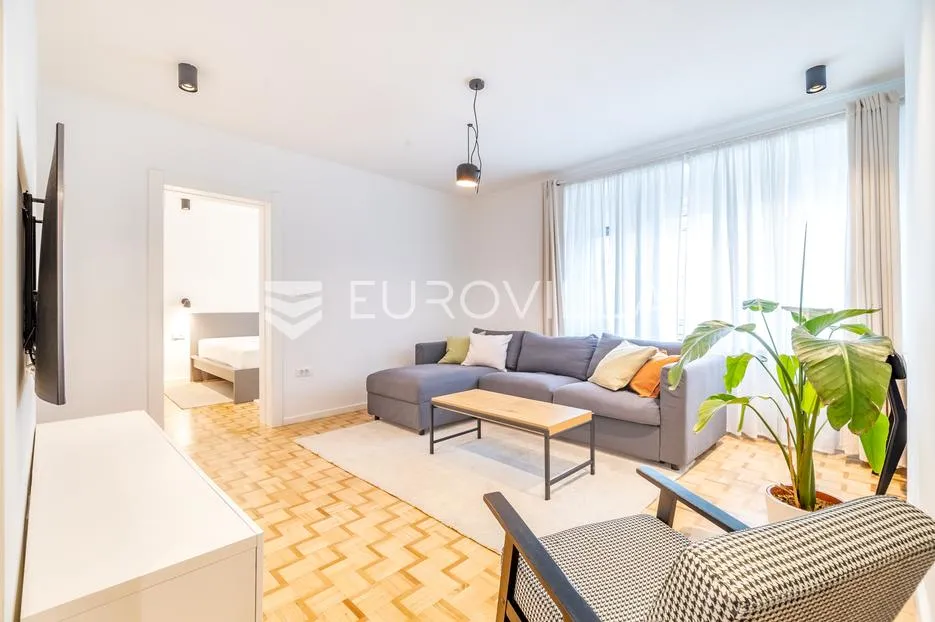 zagreb, maksimir, novoadaptiran dvosoban stan 47 m² s balkonom - slika 2