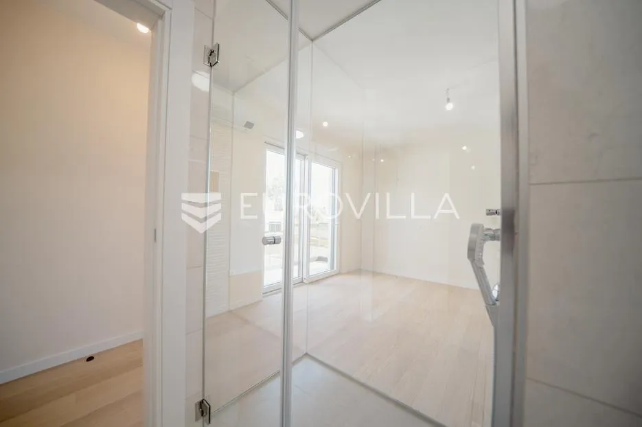 privlaka, sabunike, moderna osunčana vila s predivnim pogledom - slika 19
