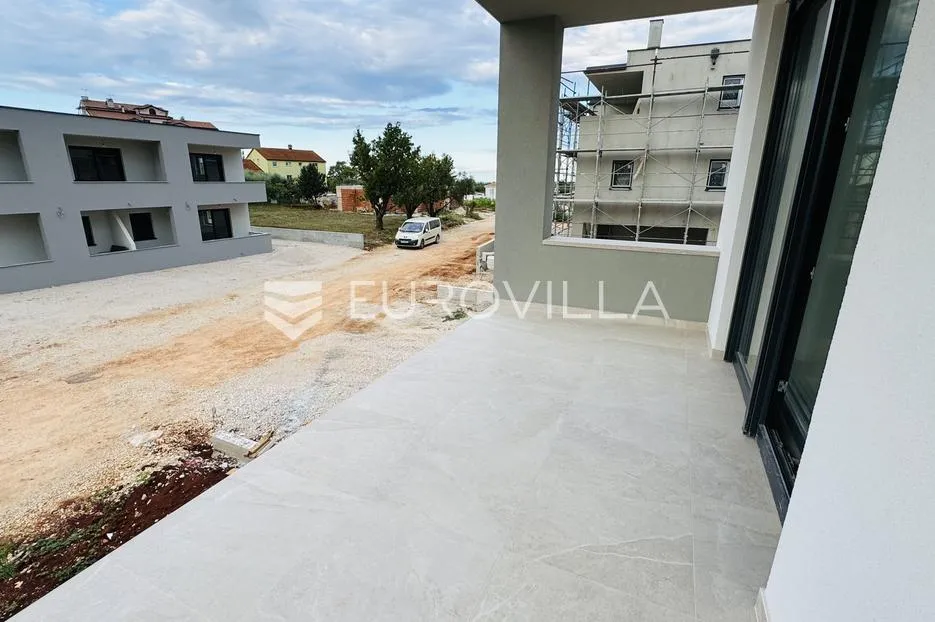 istra, umag, novogradnja, stan na prvom katu 64,54 m² - slika 6