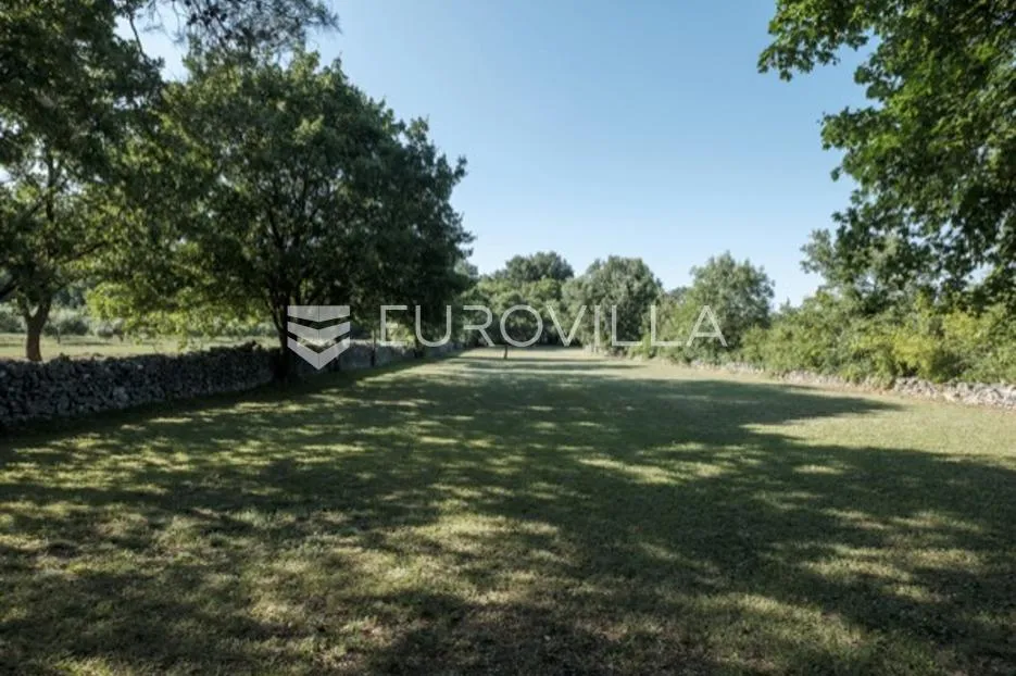 unikatna dvorac, vila u istri, barban okolica, s bazenom i prostranom okućnicom - slika 28