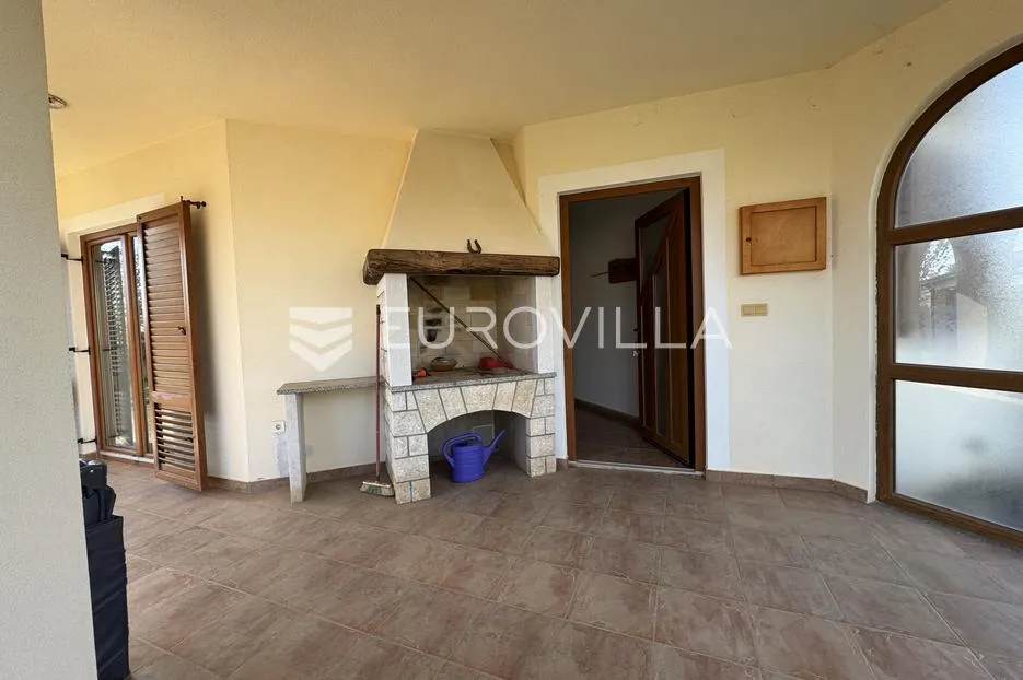 istra, valbandon, najam obiteljske kuće 180m2 s predivnom okućnicom - slika 22