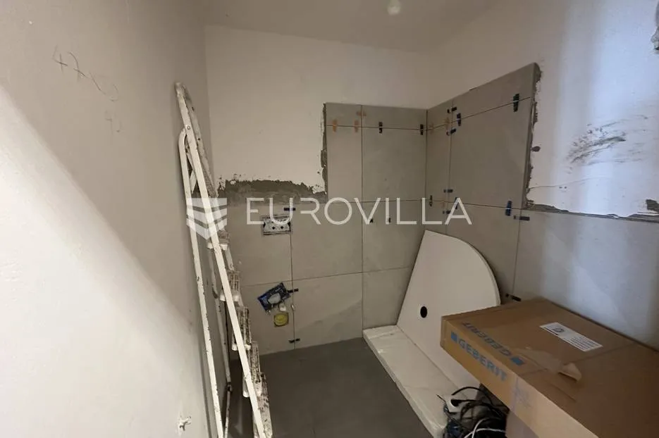 pula, nova veruda, stan s vrtom i pogled marina veruda - slika 8