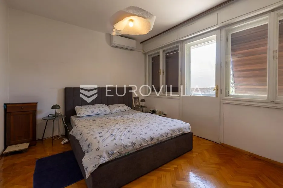 pula, veruda, prostran trosoban stan od 93 m² s tri terase, odličnog rasporeda i novom fasadom - slika 14
