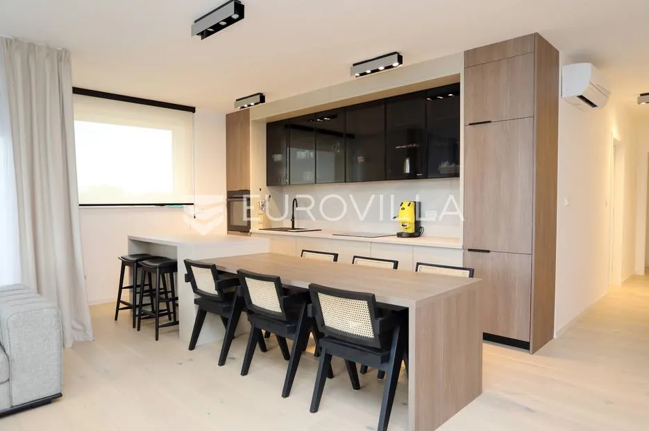 istra, pula, luksuzni penthaus 162 m² s pogledom more na top lokaciji - slika 7