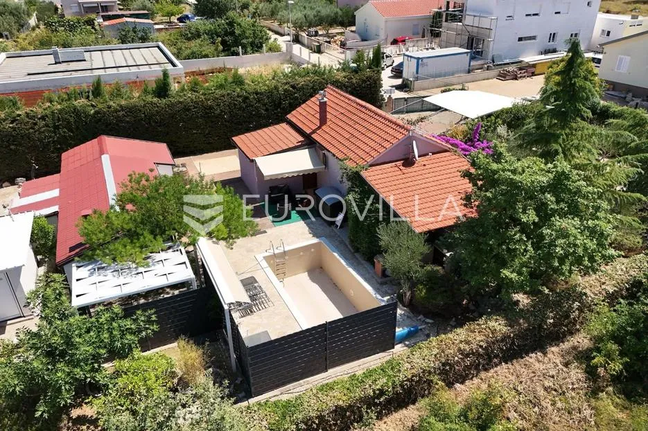 zadar, murvica, šarmantna kuća s bazenom na predivnoj lokaciji - slika 9