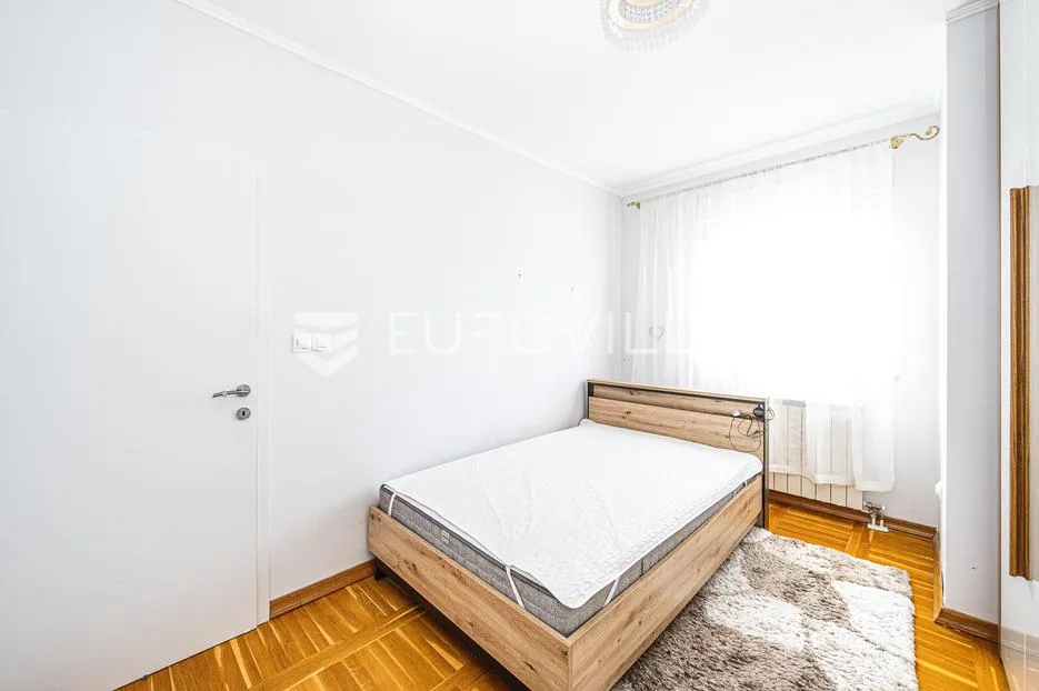 zagreb, mlinovi, prekrasan četverosoban stan, neto površine 95 m² - slika 14