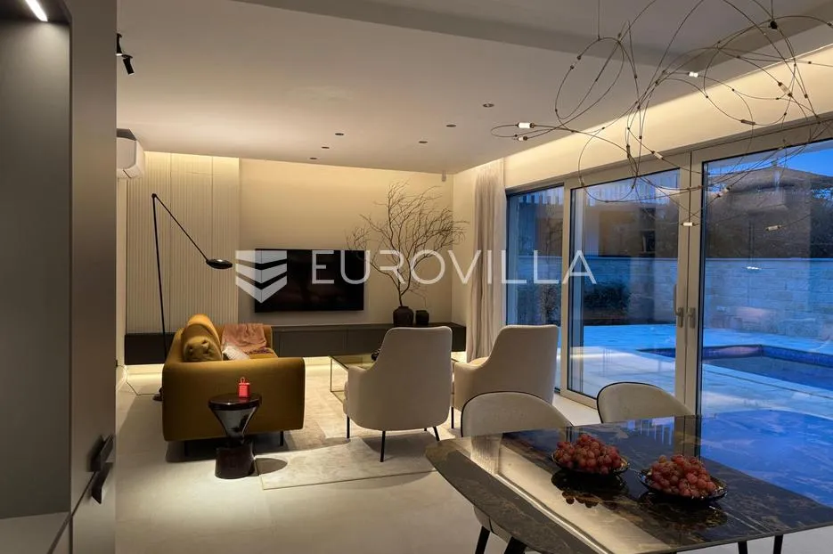krk, luksuzan stan s bazenom, 113 m² novogradnja - slika 7