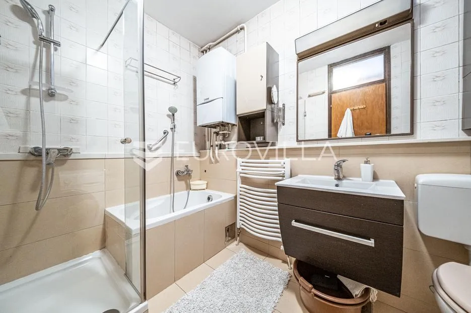 zagreb, ksaver, troetažan stan 100 m² garaža i spremište 20 m², ukupno 127 m² - slika 14