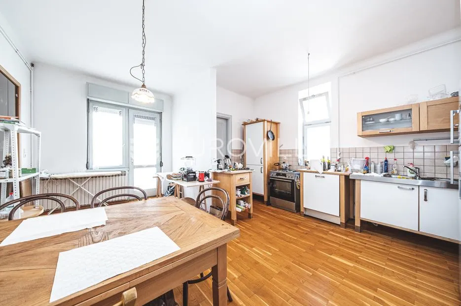 zagreb, centar, gundulićeva, prekrasan stan 144 m² u izvrsnoj zgradi s liftom - slika 10