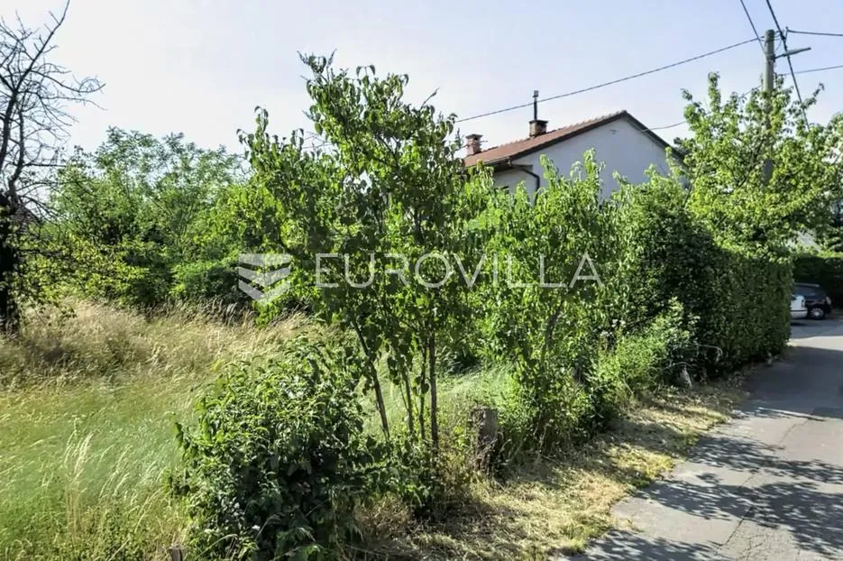 grobnik, dražice, kuća s dva stana 161 m², garažama i prostranom okućnicom - slika 2