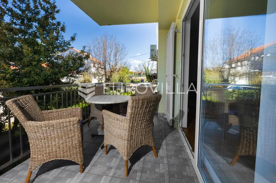 krk, malinska, komforan trosoban stan 80 m², 400 m od mora - slika 5